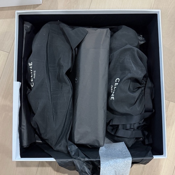 CELINE MARGARET LOAFER WITH TRIOMPHE CHAIN IN POLISHED BULL - Picture 3 of 5